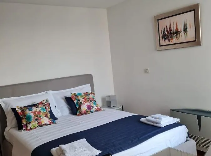 Seaside Gold 1row Апартаменты Сплит