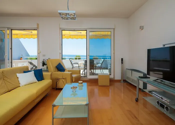 Seaside Gold 1row Апартаменты *