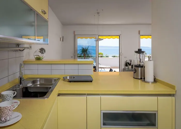 Seaside Gold 1row Апартаменты Сплит