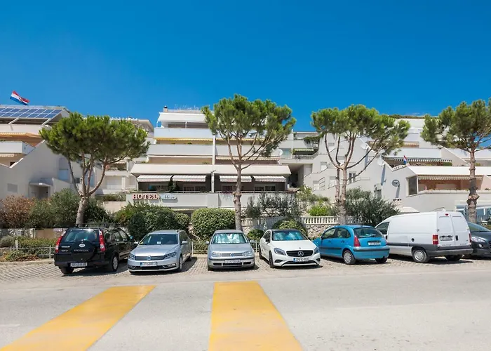 Seaside Gold 1row Апартаменты