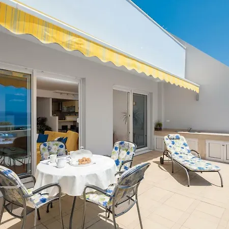 Seaside Gold 1row Apartment