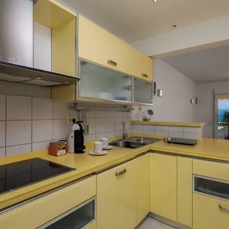 Seaside Gold 1row شقة سبليت